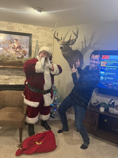 Gallery photo 4 of Santa Lonnie
