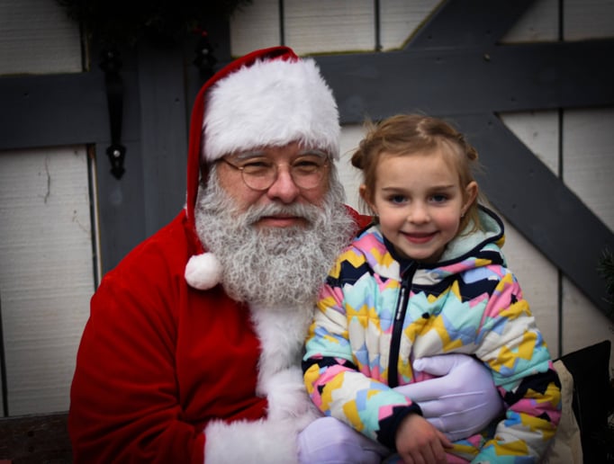 Gallery photo 3 of Santa Mac