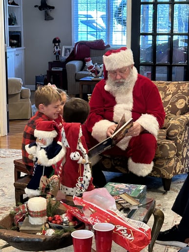 Gallery photo 5 of Santa Mac