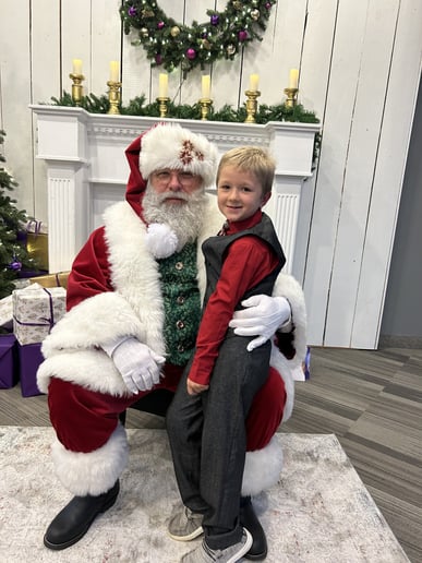 Gallery photo 7 of Santa Mac