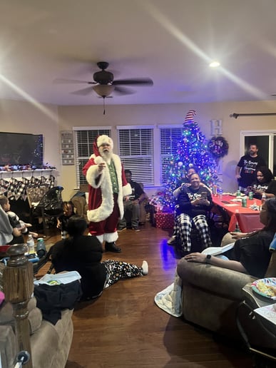 Gallery photo 10 of Santa Mac