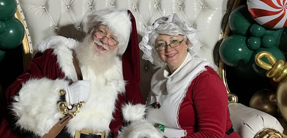 Gallery photo 5 of Santa Mack