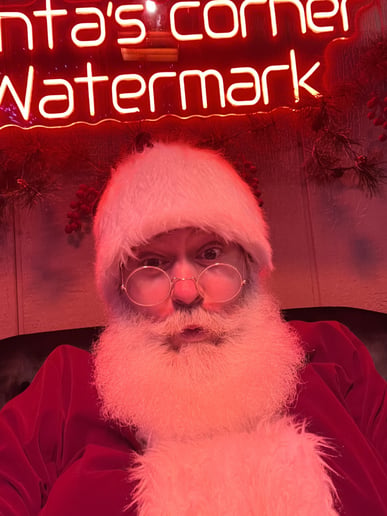 Gallery photo 8 of Santa Malcolm