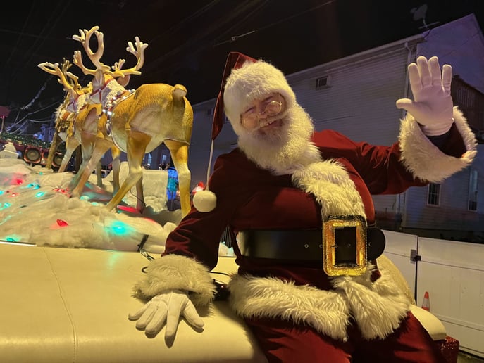 Gallery photo 9 of Santa Malcolm