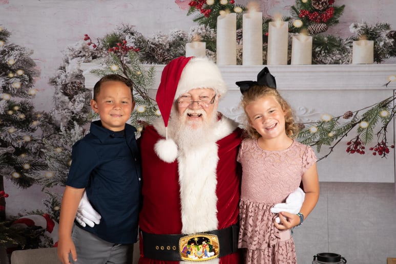 Gallery photo 10 of Santa Mark