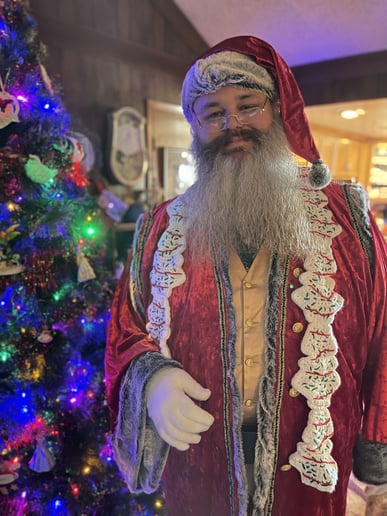 Gallery photo 2 of Santa Mark