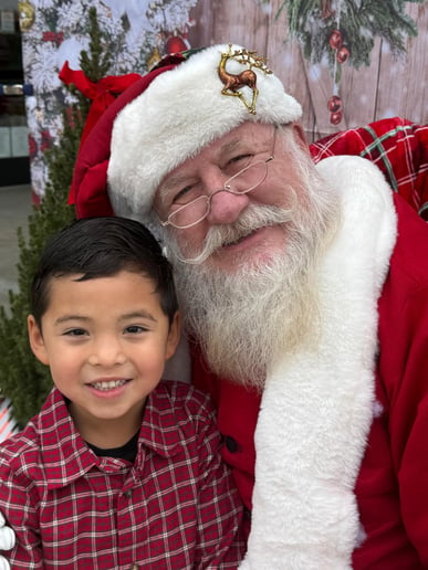Gallery photo 1 of Santa Mark