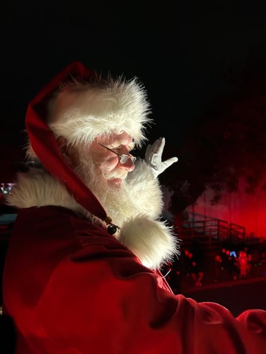 Gallery photo 2 of Santa Mark