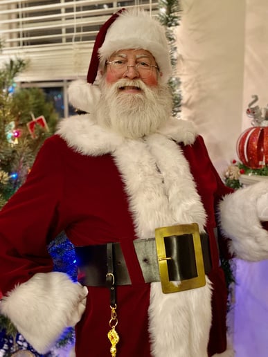 Gallery photo 3 of Santa Mark