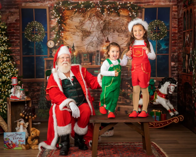 Gallery photo 3 of Santa Mark