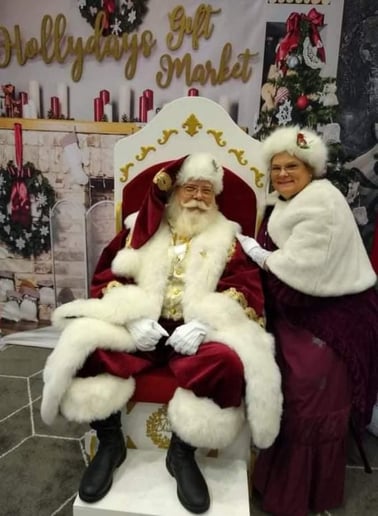 Gallery photo 9 of Santa Mark