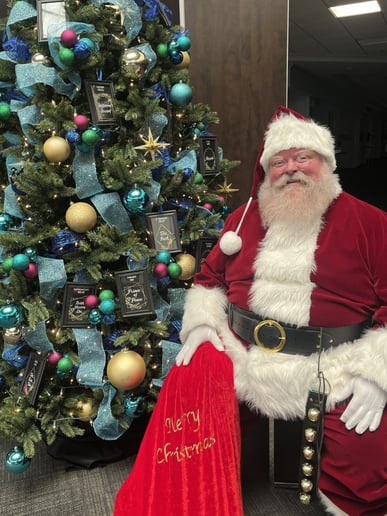 Gallery photo 9 of Santa Matt