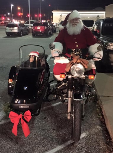 Gallery photo 3 of Santa Matt