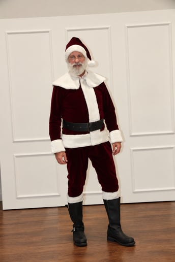 Gallery photo 2 of 'Santa' Matthew Schwarz