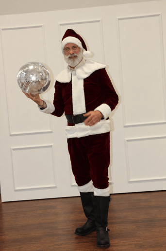 Gallery photo 5 of 'Santa' Matthew Schwarz