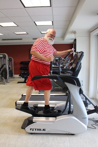 Gallery photo 21 of Santa Max