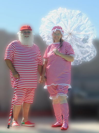 Gallery photo 1 of Santa Claus Mike & Mrs. Claus Tammi