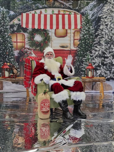 Gallery photo 7 of Santa Michael