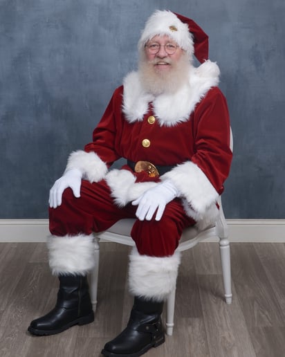 Gallery photo 35 of Santa Mike M