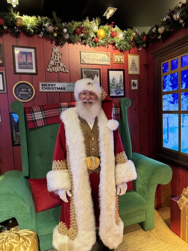 Gallery photo 6 of Santa Mike M