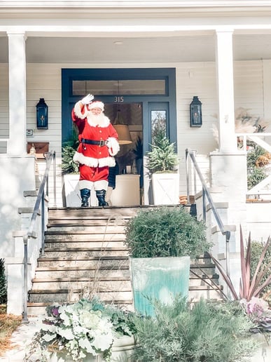 Gallery photo 1 of Santa Mike