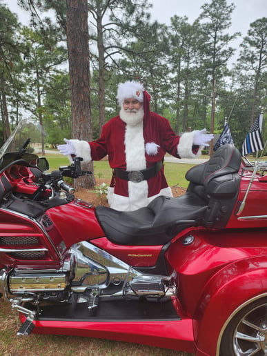 Gallery photo 1 of Santa Mock