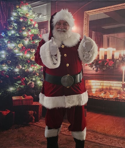 Gallery photo 5 of Santa Mock