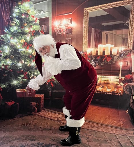 Gallery photo 8 of Santa Mock