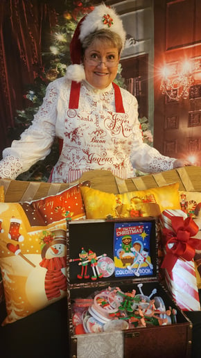 Gallery photo 7 of Santa Mock