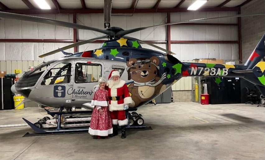 Gallery photo 8 of Santa Chuck & Mrs Claus