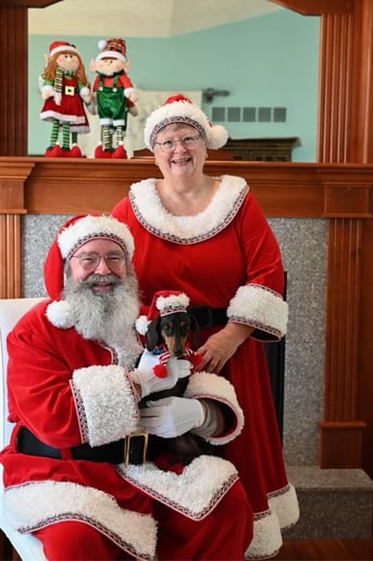 Gallery photo 1 of Santa Rolly & Mrs. Claus