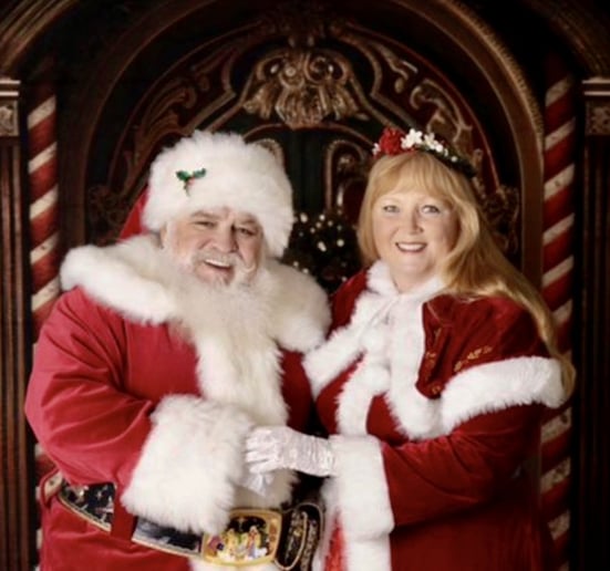 Gallery photo 14 of Santa Cisco & Mrs. Claus