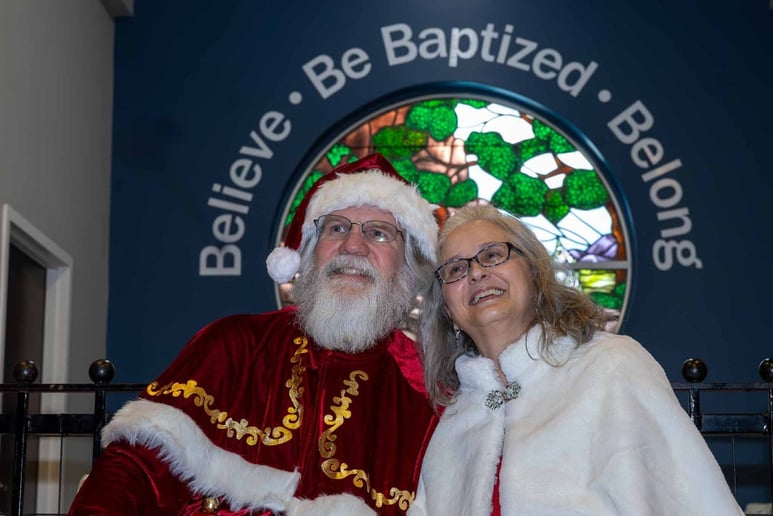 Gallery photo 34 of Santa Clay & Mrs. Claus Together