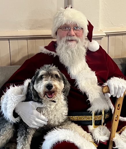 Gallery photo 5 of Santa Andrew & Mrs. Janet Claus