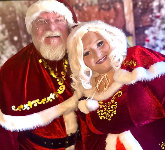 Gallery photo 1 of Santa & Mrs Claus of North Georgia