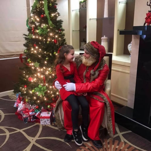 Gallery photo 9 of Santa Mugsy