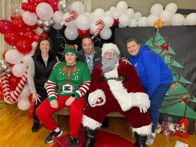 Gallery photo 3 of Santa Murphy
