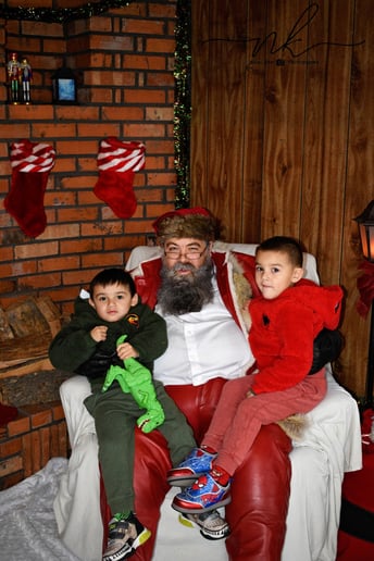 Gallery photo 7 of Santa Murphy
