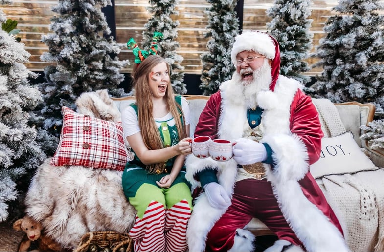 Gallery photo 1 of Santa Murphy