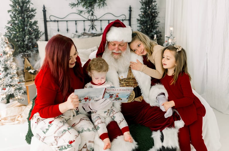 Gallery photo 7 of Santa Murphy