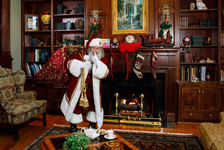 Gallery photo 20 of Santa Najib & Mama Claus