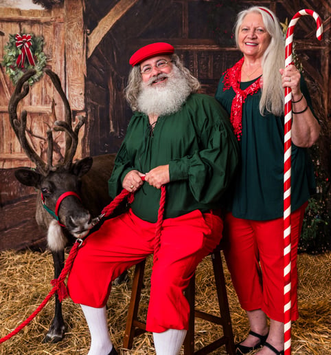 Gallery photo 14 of Santa Najib & Mama Claus