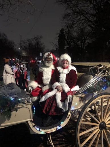 Gallery photo 19 of Detroit Santa Snow