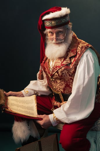 Gallery photo 2 of Santa Neal