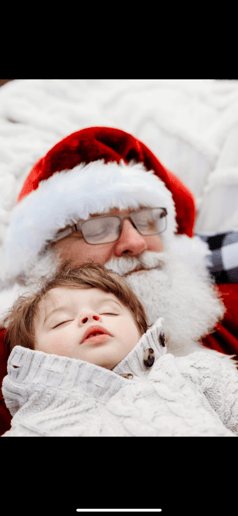 Gallery photo 2 of Santa Neil