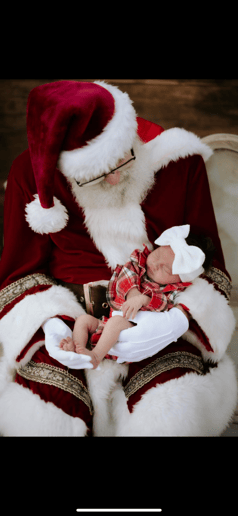 Gallery photo 4 of Santa Neil