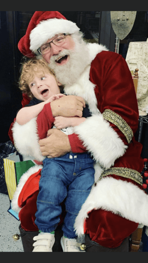 Gallery photo 5 of Santa Neil