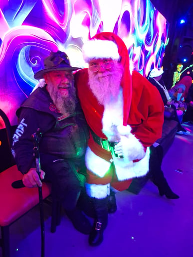Gallery photo 1 of Santa New England Bob