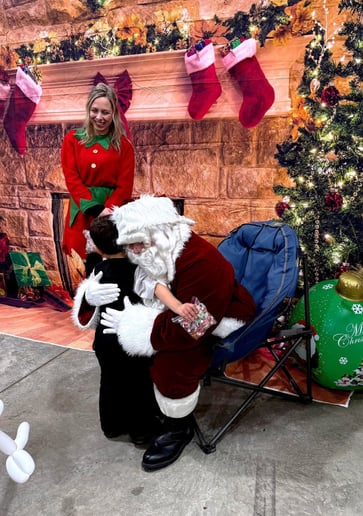 Gallery photo 8 of Santa Jeffrey
