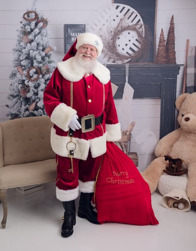 Gallery photo 8 of Santa Nick C.